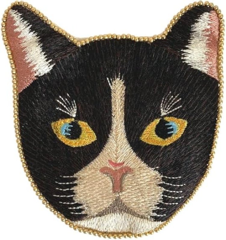 画像1: 東京かんかん コインパース 『 キャット刺繍ポーチ ：ブラック』 猫雑貨 ネコ かわいい ポーチ 小銭入れ 小物入れ ミニポーチ レディース ミニ財布 (ブラック) [ B09XDTTRBF / 4589799174551 / M42-1914 ] (1)
