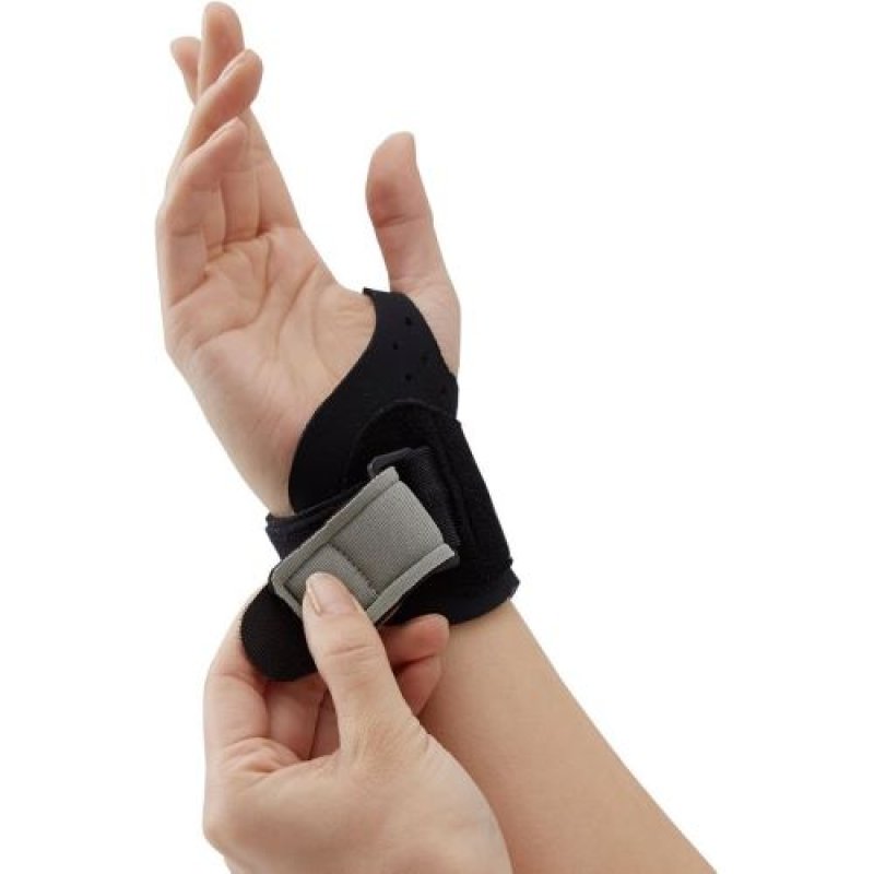 画像1: ◯セルヴァン 手首しっかりサポーター ブラック 左用 [ B076STZ656 / 4985697234593 / ] (1)